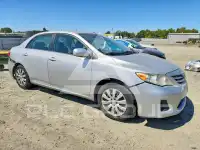 2013 Toyota COROLLA фото