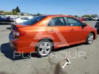 2013 Toyota COROLLA фото