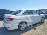 2013 Toyota COROLLA фото