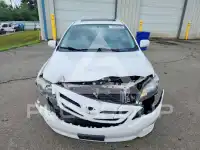 2013 Toyota COROLLA photo