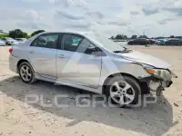 2013 Toyota COROLLA фото