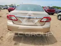 2013 Toyota COROLLA фото