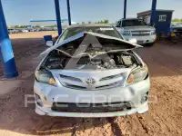 2013 Toyota COROLLA фото