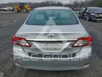 2013 Toyota COROLLA фото