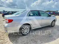2013 Toyota COROLLA фото