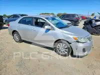 2013 Toyota COROLLA фото
