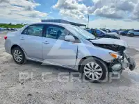 2013 Toyota COROLLA фото