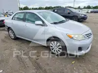 2013 Toyota COROLLA фото