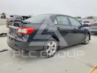 2013 Toyota COROLLA фото