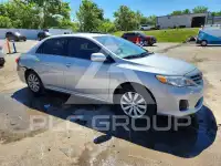 2013 Toyota COROLLA фото