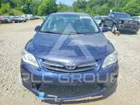 2013 Toyota COROLLA фото