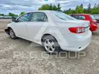 2013 Toyota COROLLA фото