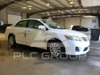 2013 Toyota COROLLA фото