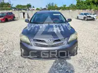 2013 Toyota COROLLA фото
