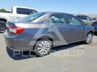 2013 Toyota COROLLA фото