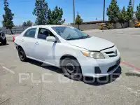 2013 Toyota COROLLA фото