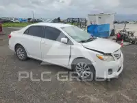 2013 Toyota COROLLA фото