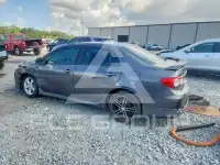 2013 Toyota COROLLA фото
