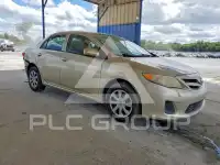 2013 Toyota COROLLA фото