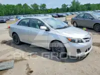 2013 Toyota COROLLA фото