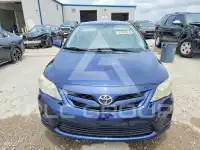 2013 Toyota COROLLA фото