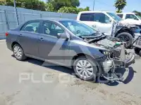2013 Toyota COROLLA фото