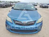 2013 Toyota COROLLA фото