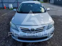 2013 Toyota COROLLA фото
