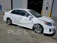 2013 Toyota COROLLA фото