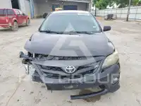 2013 Toyota COROLLA фото
