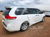 2013 Toyota SIENNA фото
