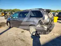 2013 Toyota SIENNA photo
