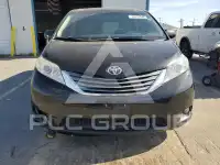 2013 Toyota SIENNA фото