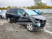 2013 Toyota SIENNA photo