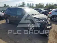 2013 Toyota SIENNA photo