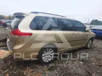2013 Toyota SIENNA фото