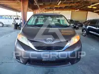 2013 Toyota SIENNA фото