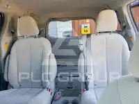 2013 Toyota SIENNA фото