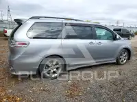 2013 Toyota SIENNA фото