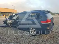 2013 Toyota SIENNA фото