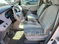 2013 Toyota SIENNA фото