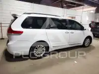 2013 Toyota SIENNA фото