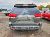 2013 Toyota SIENNA фото