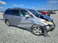 2013 Toyota SIENNA фото