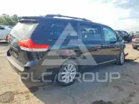 2013 Toyota SIENNA photo