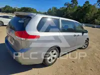 2013 Toyota SIENNA фото
