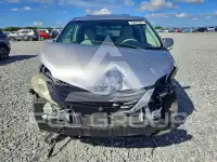 2013 Toyota SIENNA фото