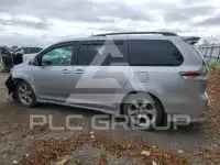 2013 Toyota SIENNA фото