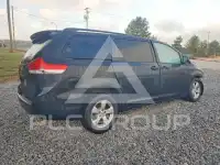 2013 Toyota SIENNA фото