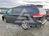 2013 Toyota SIENNA photo